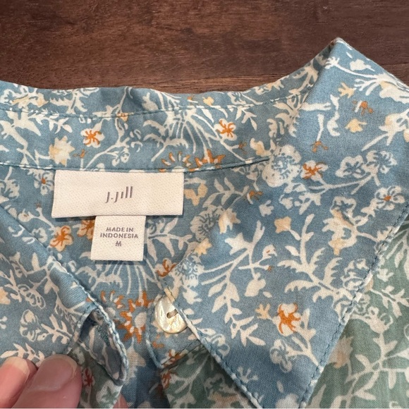 J. Jill Blue /Green Color‎ Block Floral Blouse, Size Medium - Picture 4 of 12